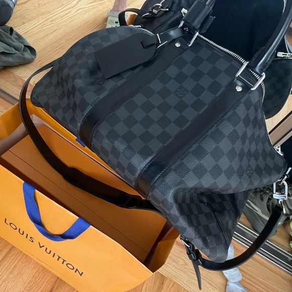 Black Louis Vuitton duffle bag - Picture 5 of 6